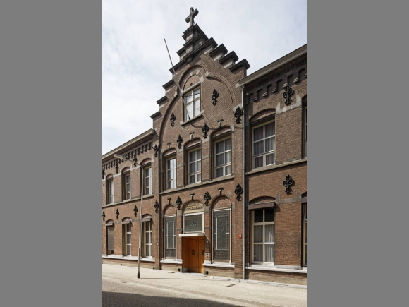 klooster en school, Tilburg